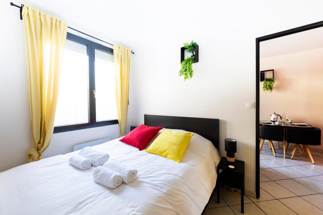 Appartement Entier - Le Mondrian - 1Ch Check-In 24H Villeurbanne Ngoại thất bức ảnh